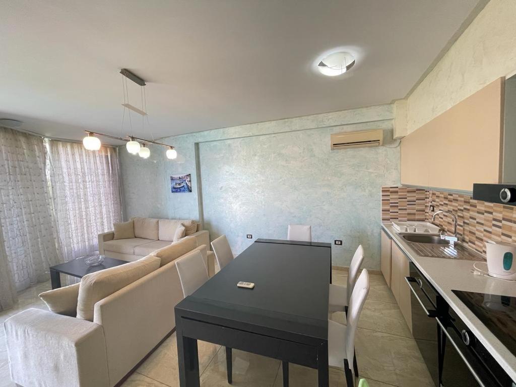 1-Stunning Sea View Apartments! Sarandë Eksteriør billede