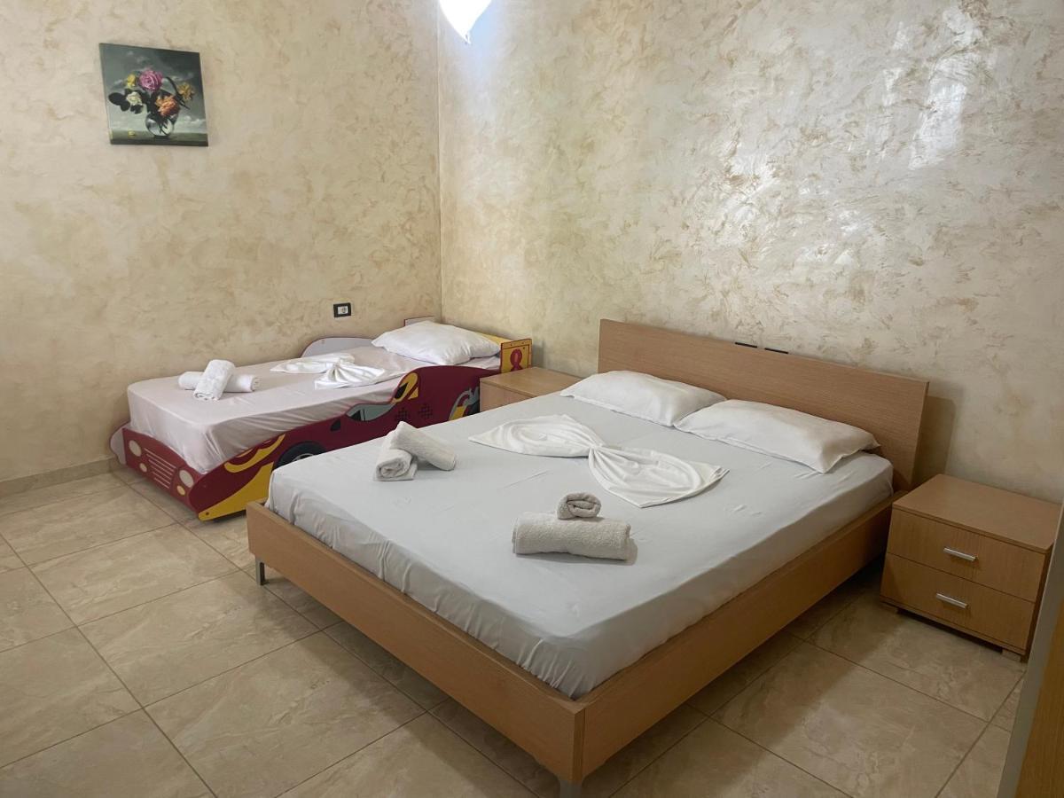 1-Stunning Sea View Apartments! Sarandë Eksteriør billede