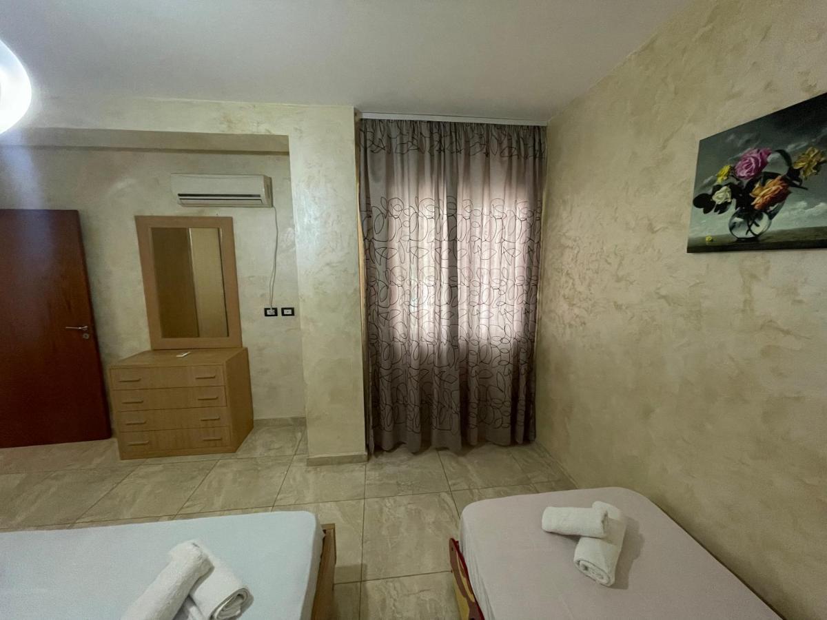 1-Stunning Sea View Apartments! Sarandë Eksteriør billede